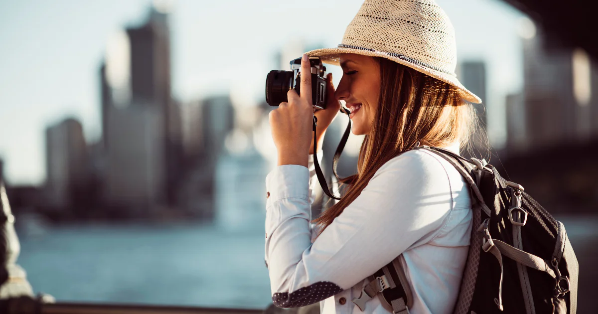 Digital Nomad en 2026 : Le Guide Ultime de l'Assurance Santé (Visas, CFE et Stratégies)